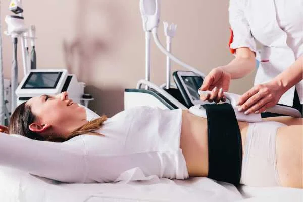 woman having body sculpting to help improve her body image and her mental health Luton